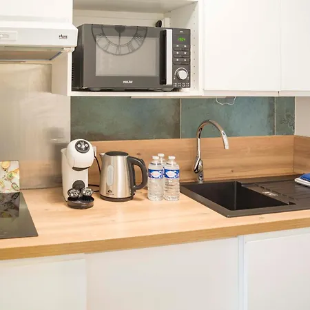 Le Petit Juanais - Parking Prive 胡安莱潘